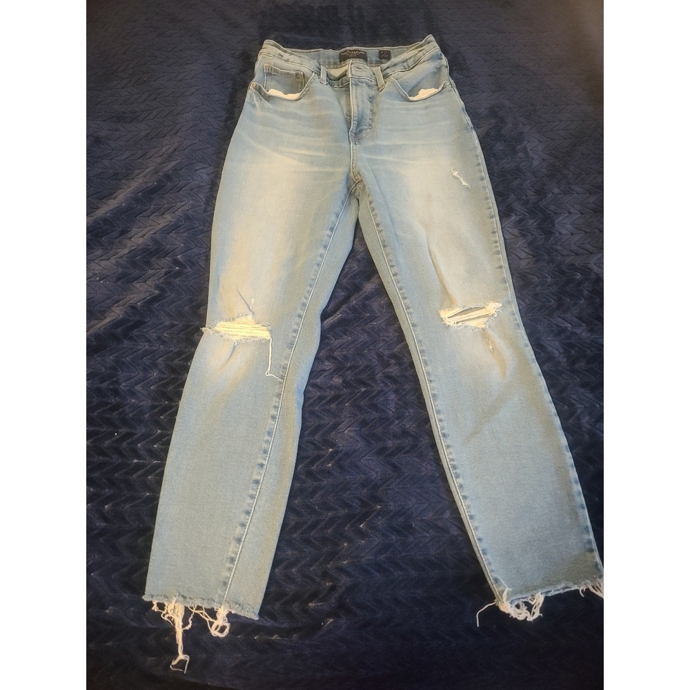 Lucky Brand Bridgette High Rise Crop Jeans Light Wash Distressed 8/29 Frayed Hem